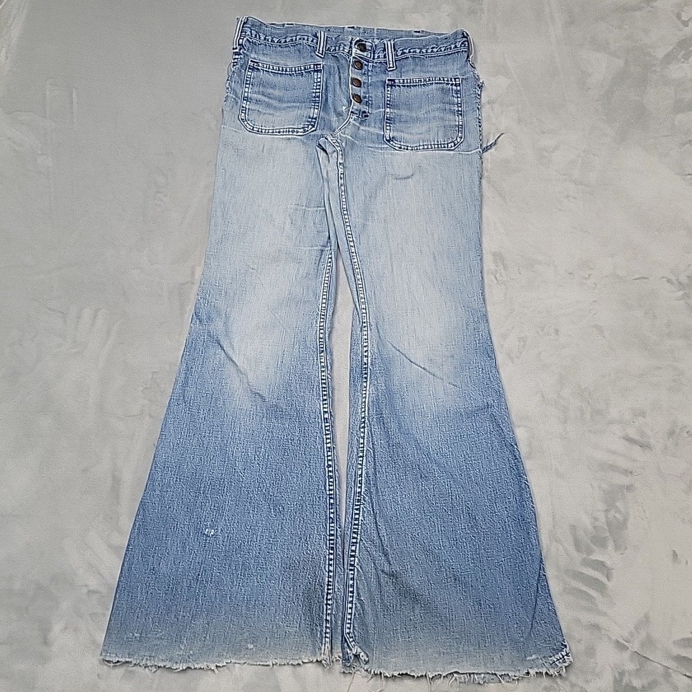 VTG 70s Jeans Womens 32x30 Blue Bell Bottom Light Wash Patch Pocket Made In USA